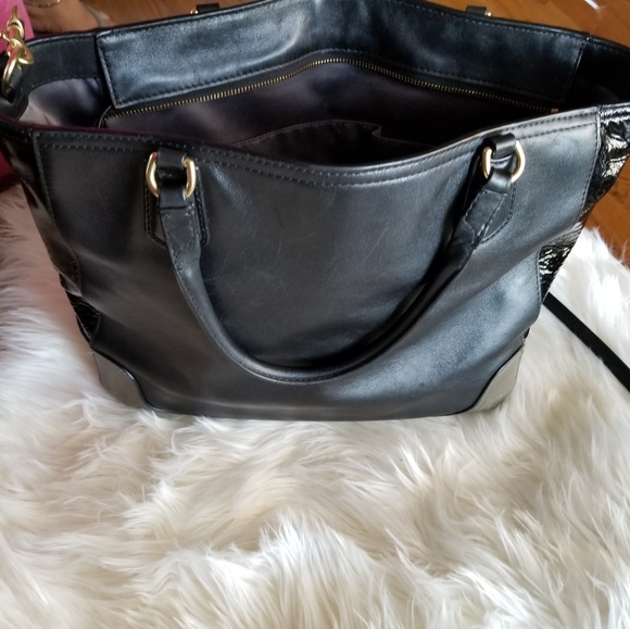 Authentic Blk Coach Purse - Picture 2 of 7